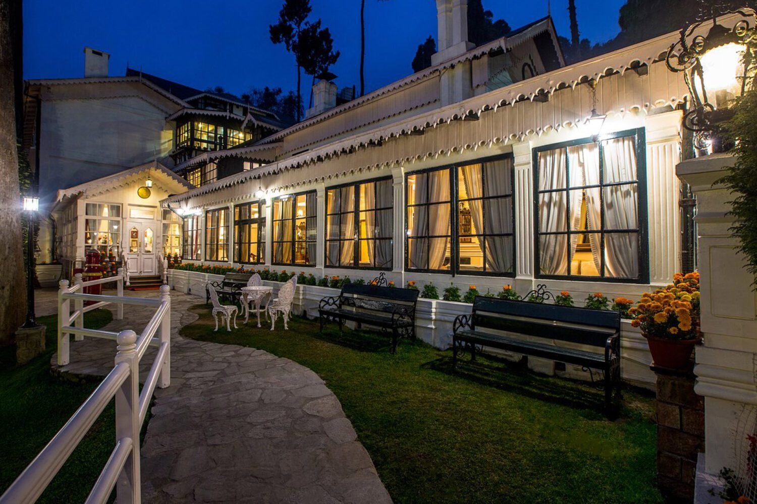 Five-star hotels in Darjeeling