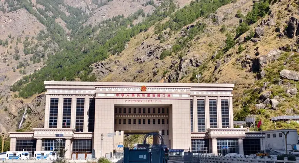 Kerung (Gyirong) Border - getting into tibet